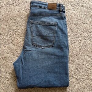 American Eagle Mom Jean